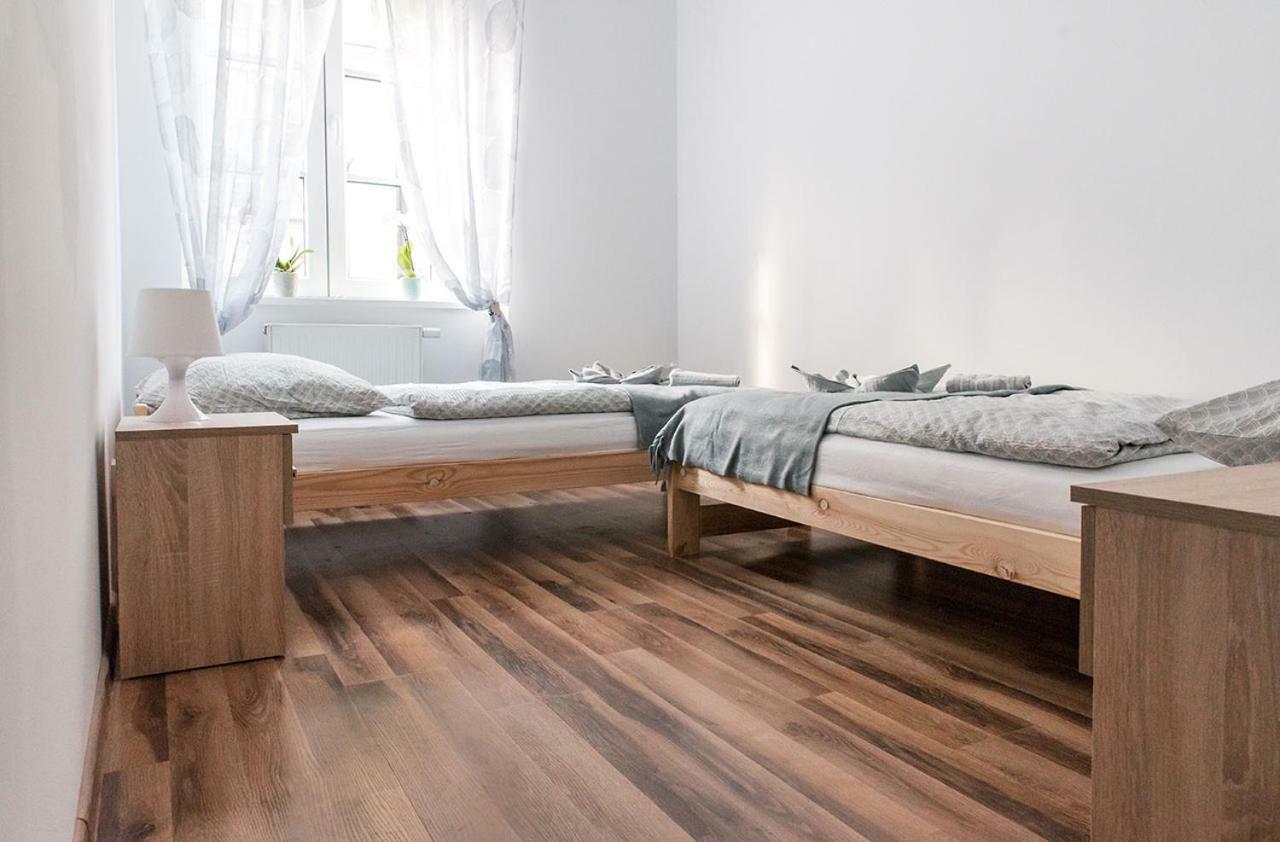 Apartament Na Wyspie Piasek Appartement Kłodzko Buitenkant foto