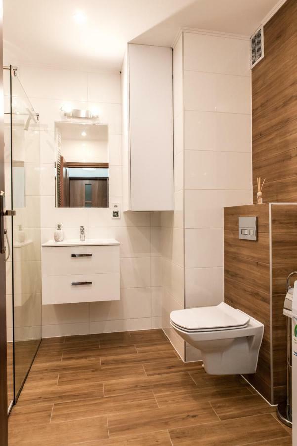 Apartament Na Wyspie Piasek Appartement Kłodzko Buitenkant foto